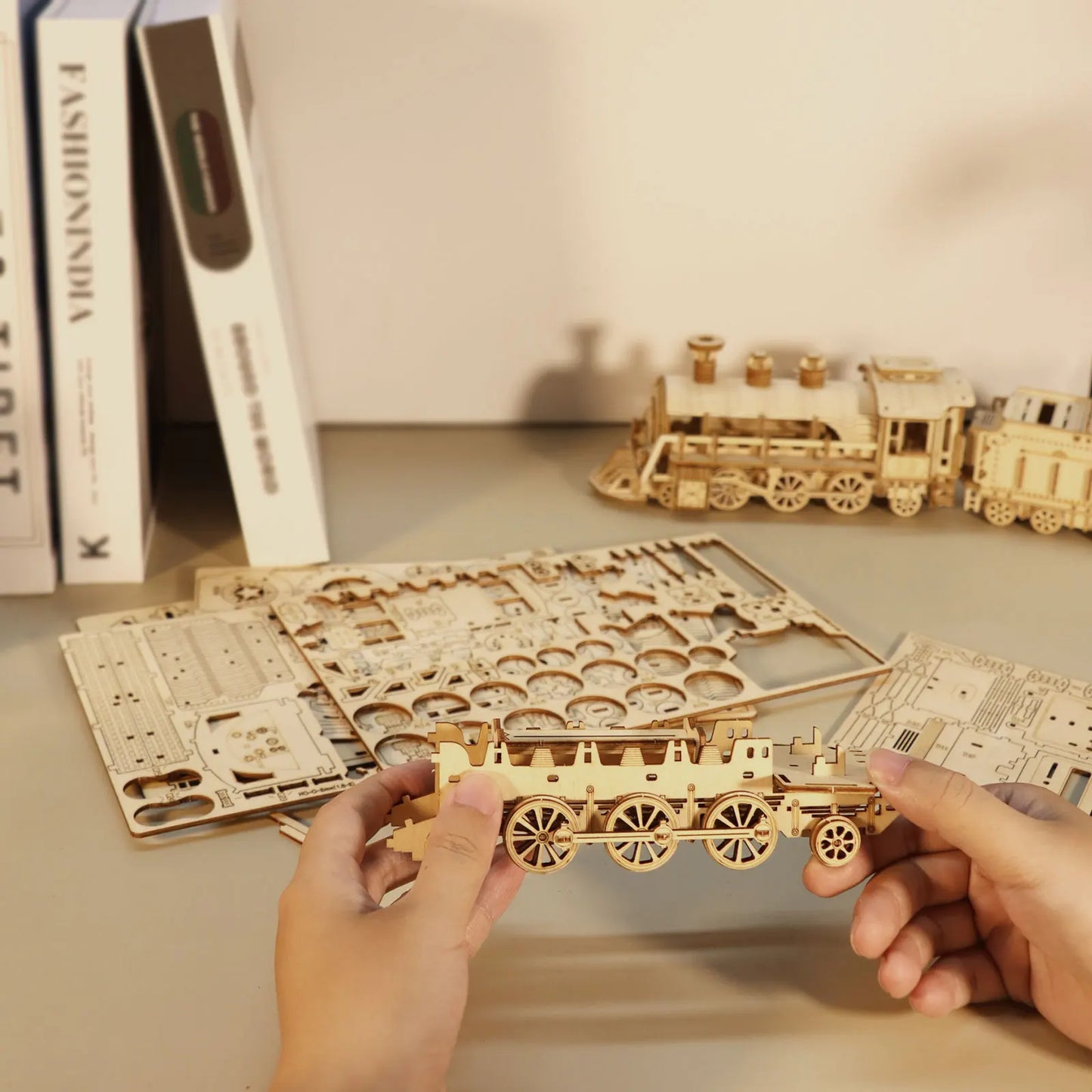 Maquette en bois - Train à vapeur